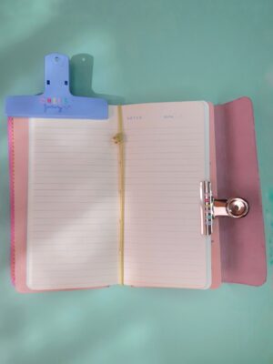 Notebook 85 gr Color Crema Happy (9 x 18 cm)