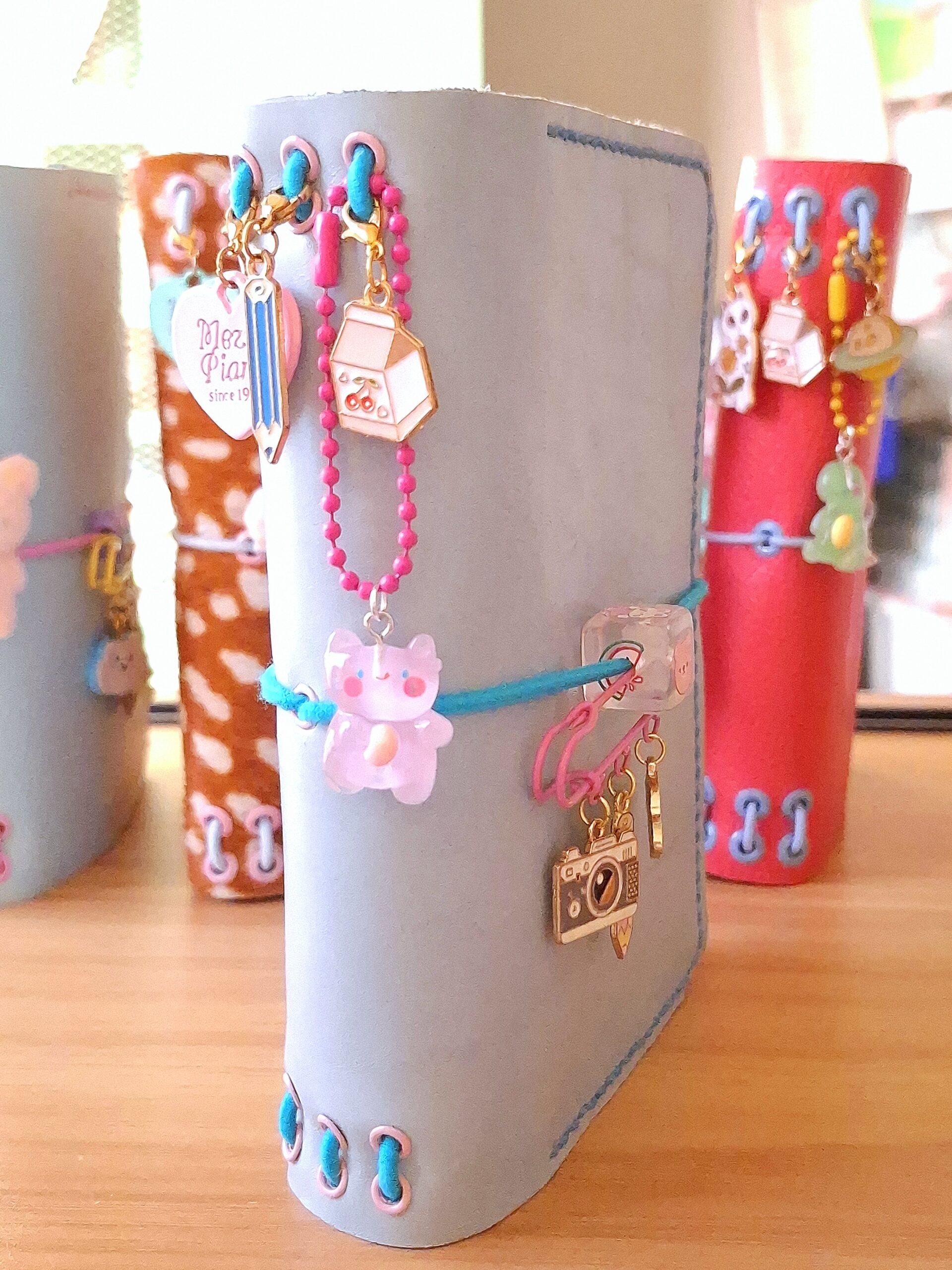 Charms X Dije Figuras Kawaii Traslucidas - Imagen 4